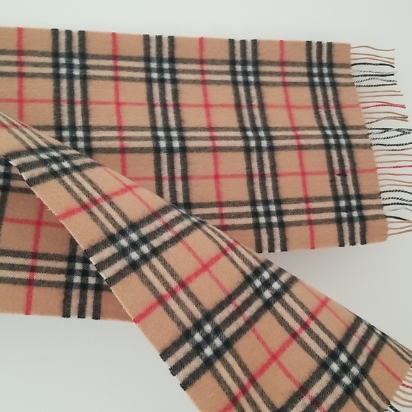 COPY - Burberry 100% Cashmere Scarf - Picture 2 of 8